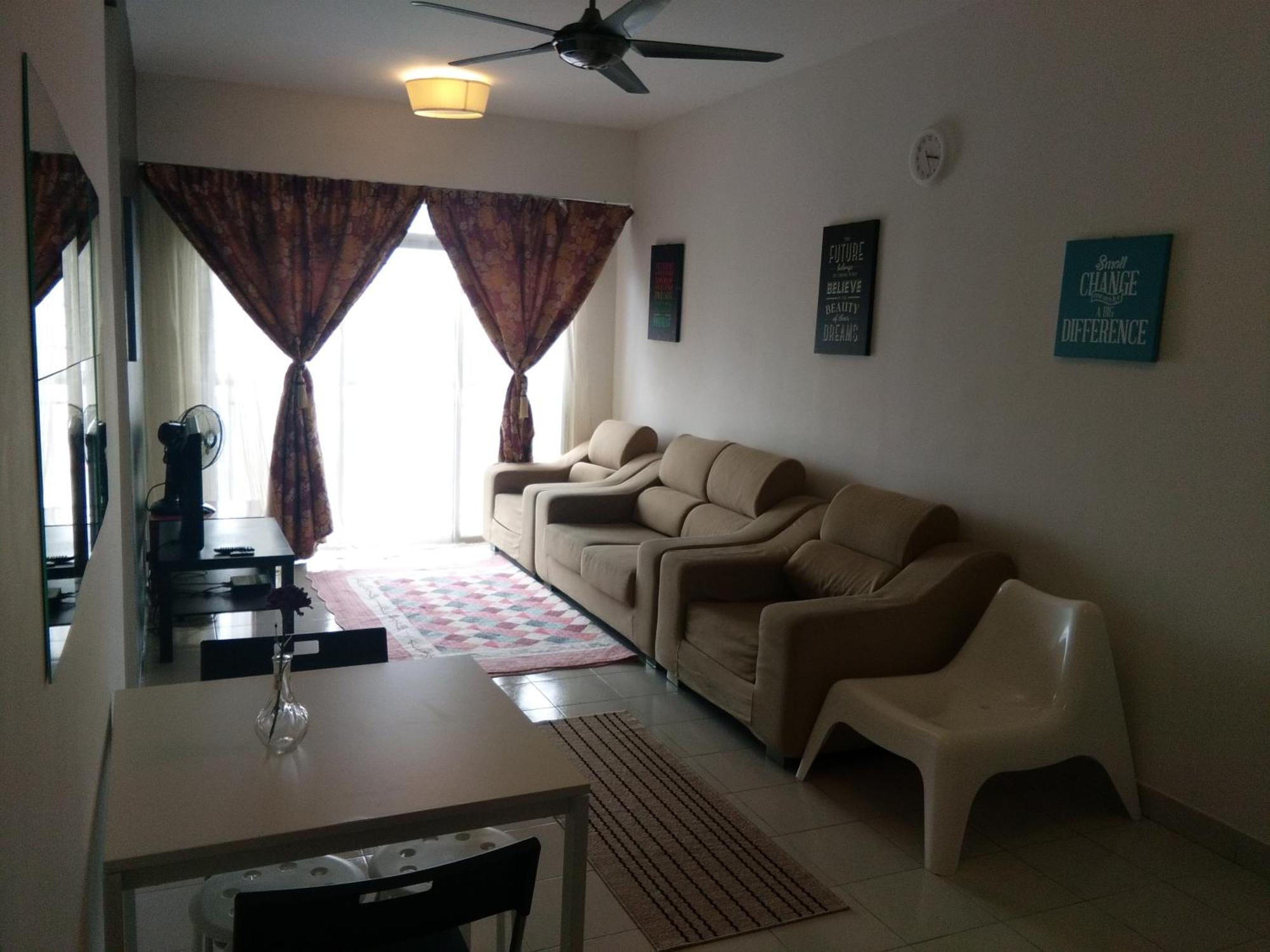 HomeStay D 11 Putrajaya Extérieur photo