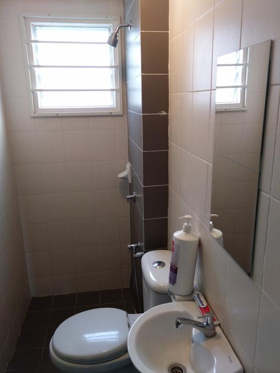 HomeStay D 11 Putrajaya Extérieur photo