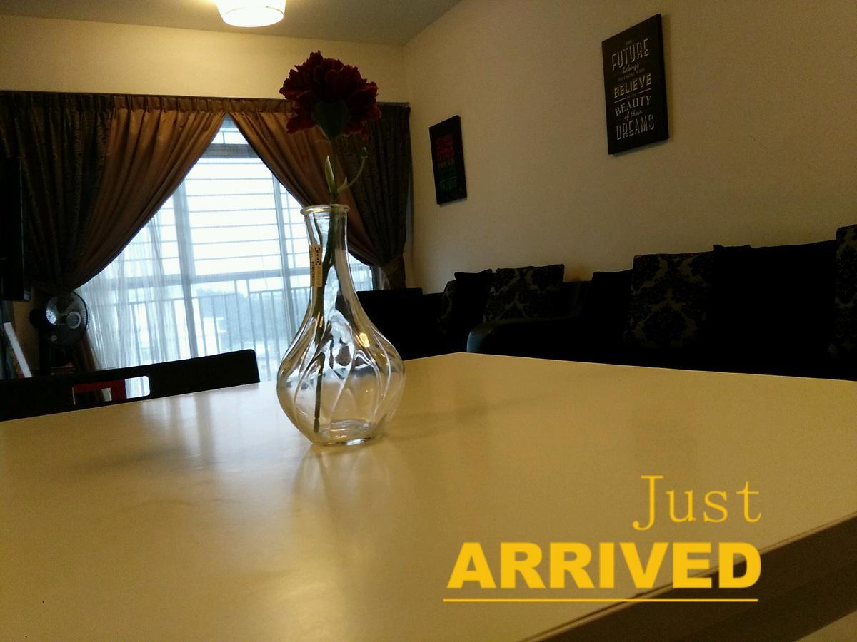 HomeStay D 11 Putrajaya Extérieur photo